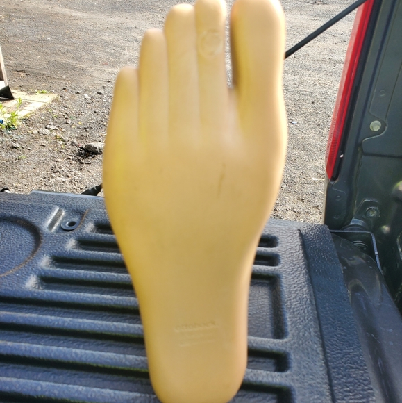 Prostetic Left Leg - Picture 4 of 10